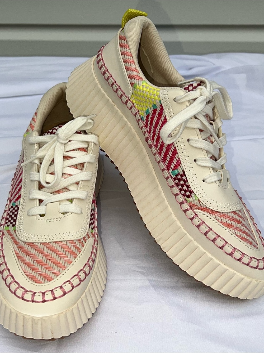 NWOT Dolce Vita Women’s Size 9 Woven Platform Sneakers Cream Boho Chic